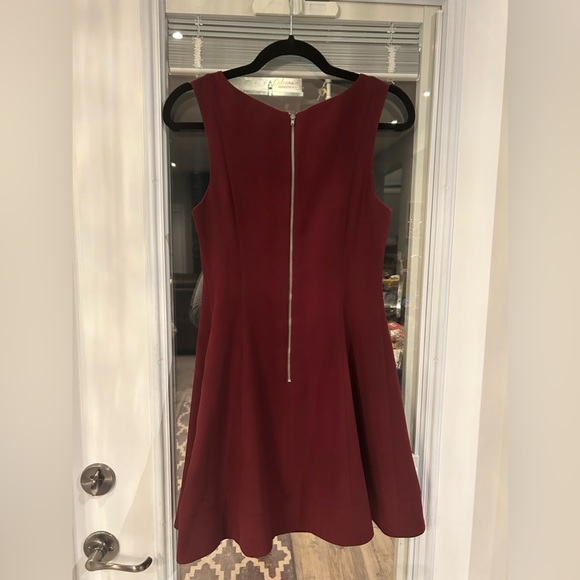 Forever new size 8 dress - Picture 2 of 3